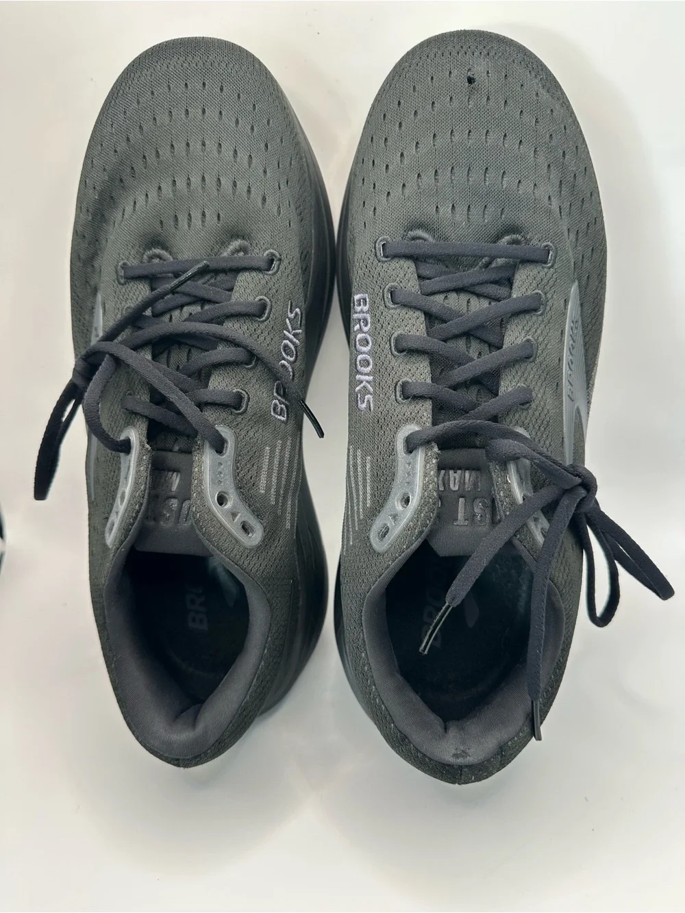 Brooks Ghost Max Shoes Mens Size 13Wide 4E Black Running Sneakers Athletic